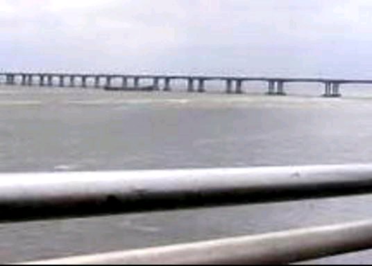 Baby dead, others rescued as bus plunges into Lagos lagoon